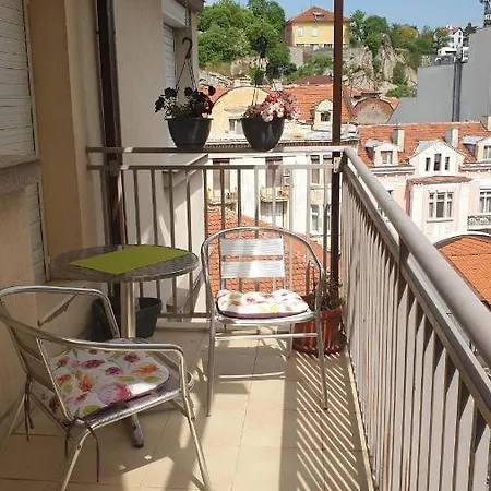 Apartment Stadium